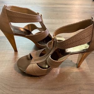 Michael Kors gold heels